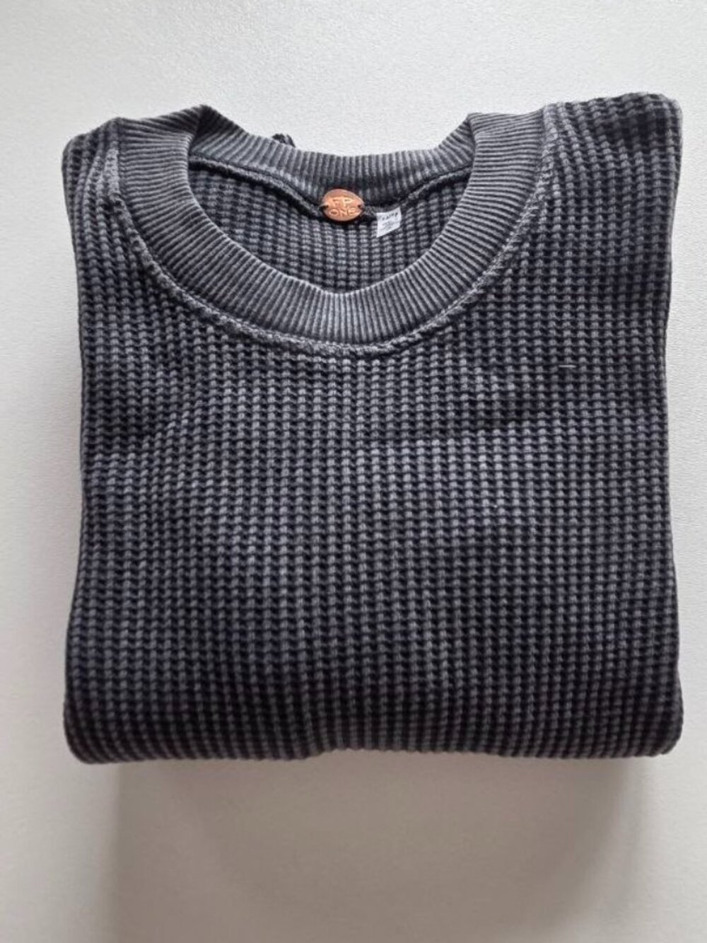 $68 Free People Tasha Thermal Shirt Light Charcoal Size XS - Picture 3 of 7